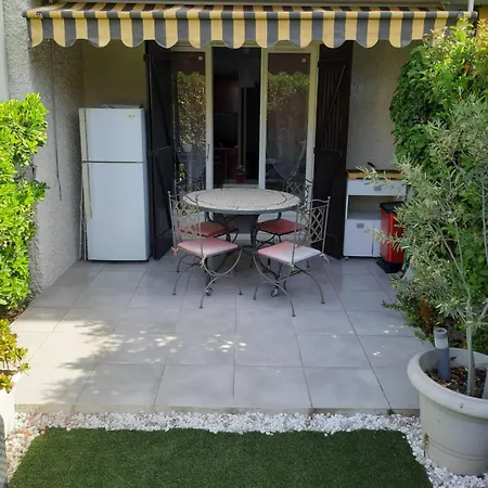 Apartman Avec Jardinet